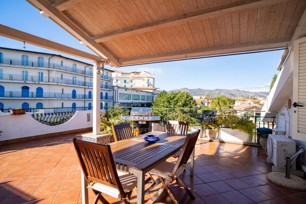 Casa Vacanza Giugio 贾迪尼-纳克索斯 外观 照片